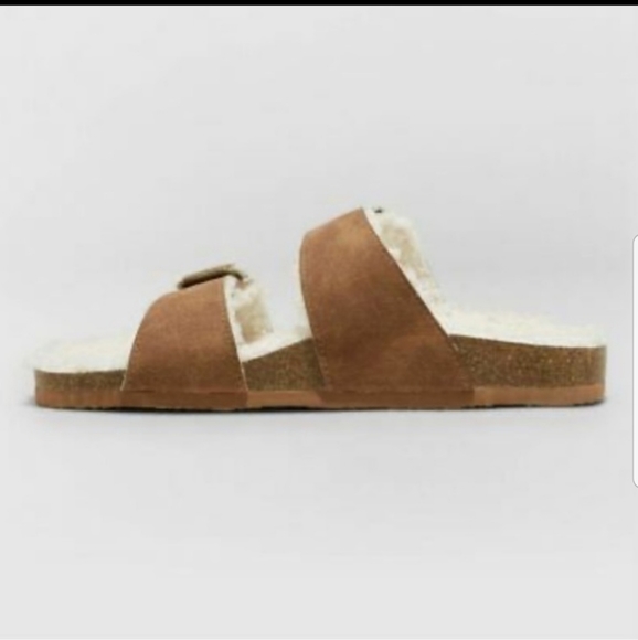 Sz 11 Slides 2 band sandals sherpa foot bed. NWOT - Picture 2 of 3